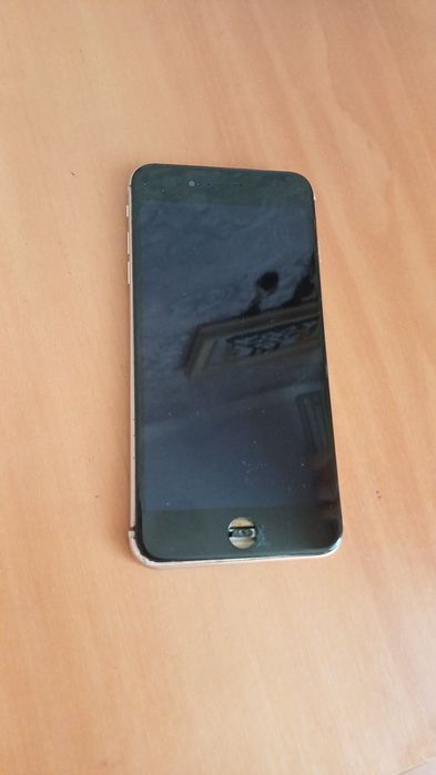 IPhone 8+ не рабочий