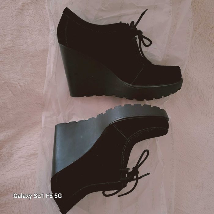 Ghete Calvin Klein 38