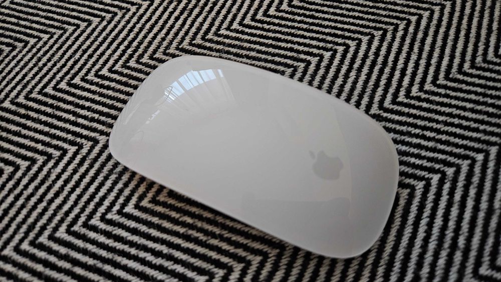 Apple Magic Mouse 3 impecabil