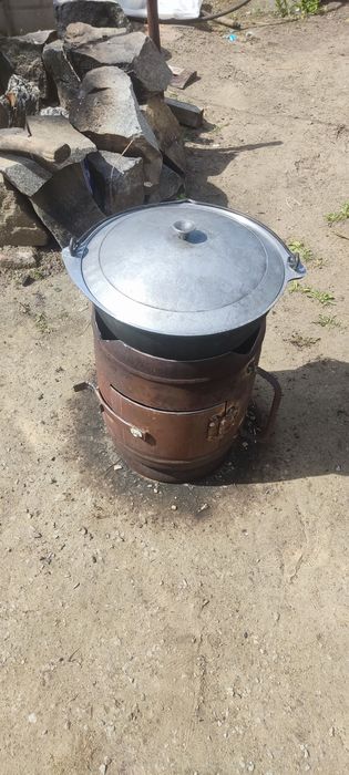 Казан с печкой чугунный