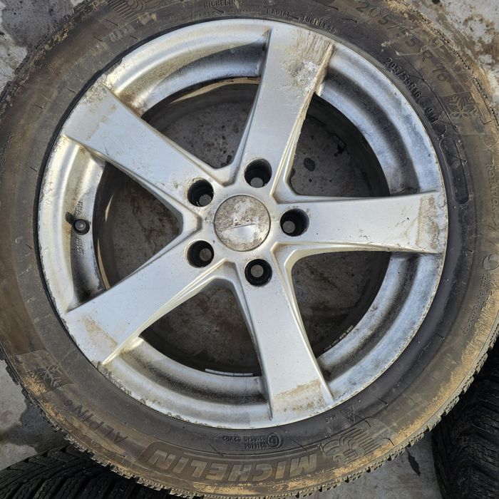 DEZENT Джанти 66.6 Ет40 7j R16 5х112