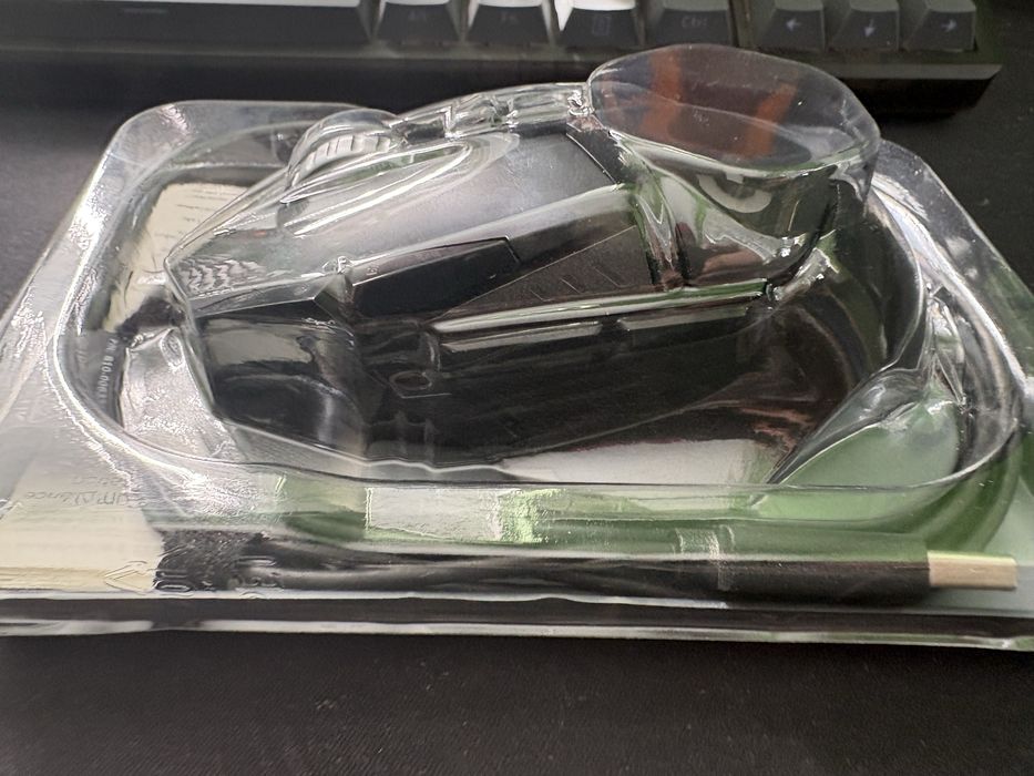 Геймърска мишка g502 hero