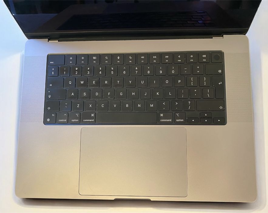 MacBook Pro 16-inch (2021)
