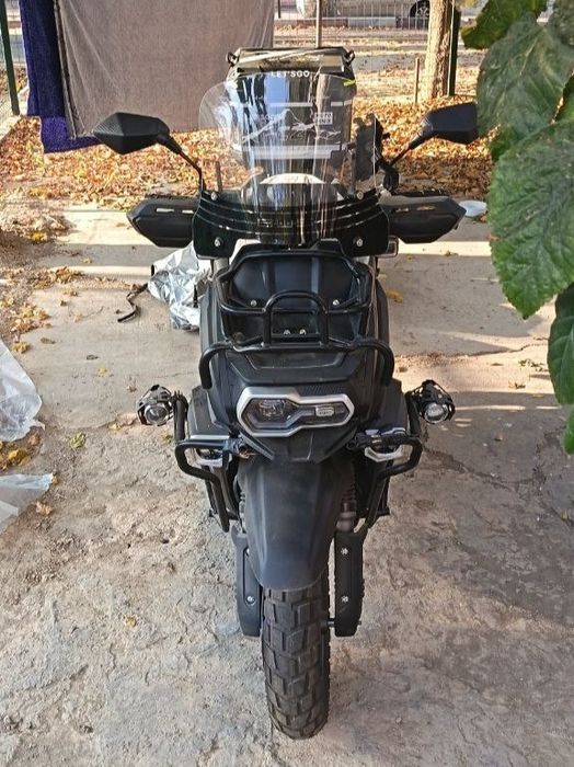 Продаётся практически новый скутер Танк Bonvi  2025 года