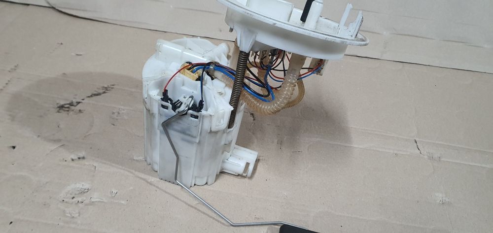 Pompa combustibil motorina rezervor audi a4 b8 a5 2.0 tdi