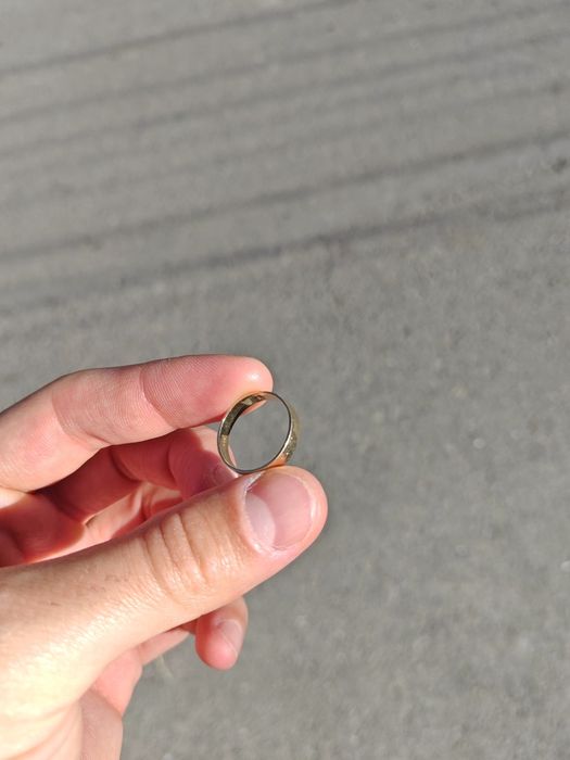 Vând Inel aur 14k