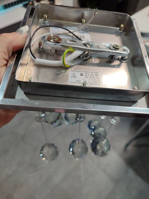 Полилей от стъклени топчета