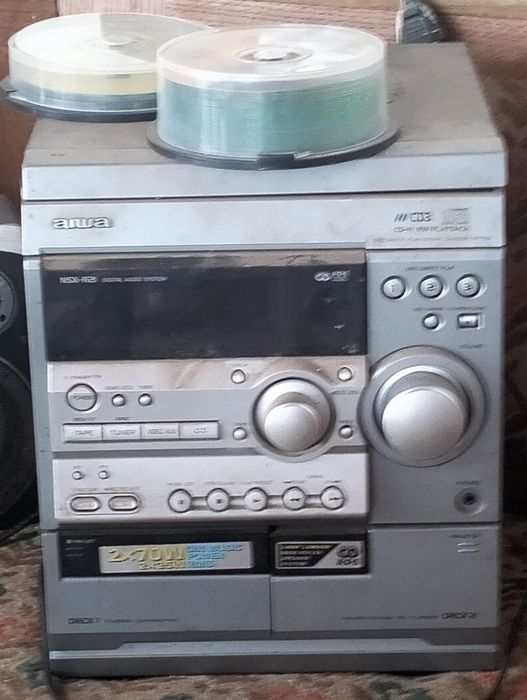 Vând Combina muzicala!! Boxe