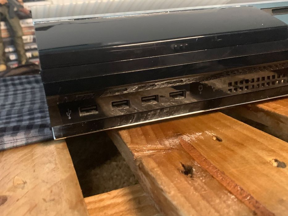 Vand playstation 3 backwards compatible CECHC04