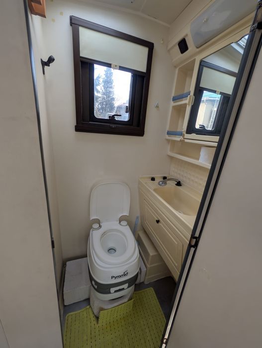 Autorulota Renault Trafic PCY 300