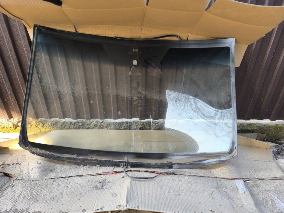 Лобовое стекло на Рав 4, бу