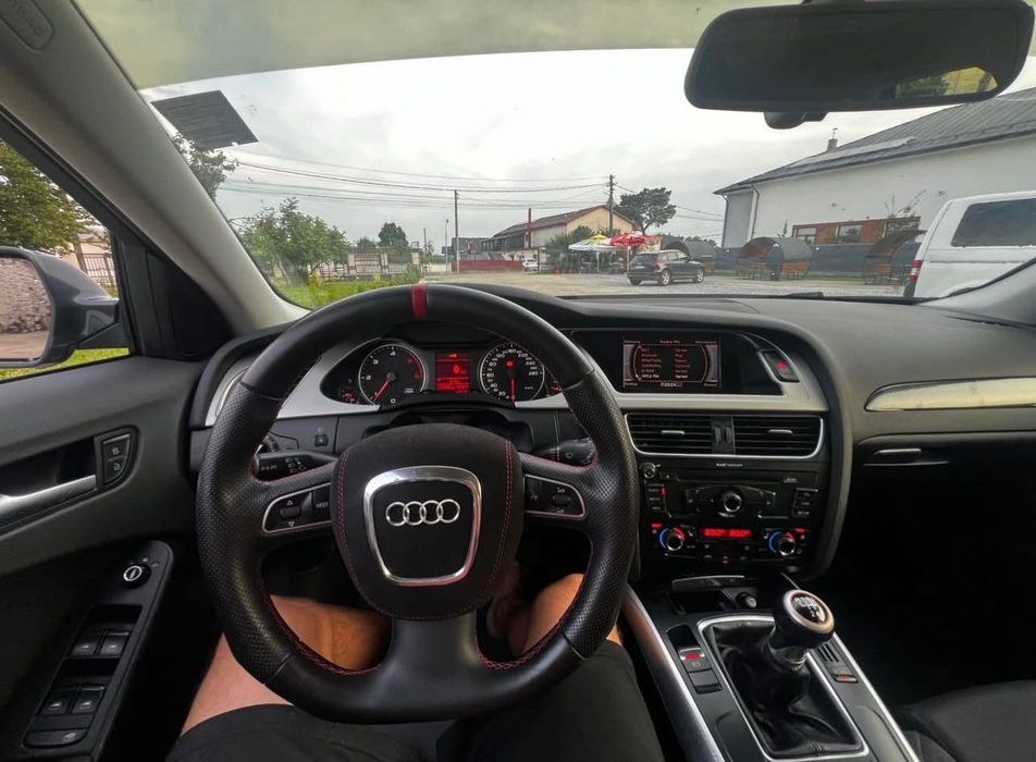 AUDI A4 Avant 0 — imagine 2