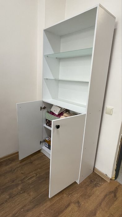 Шкаф для салона красоты