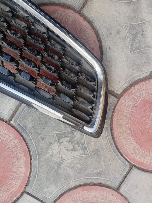 Решетка передний киа сератто 2018гв б/у