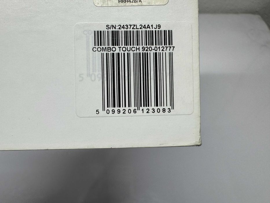 Клавиатура Logitech Combo Touch iPad Pro 11/ M4