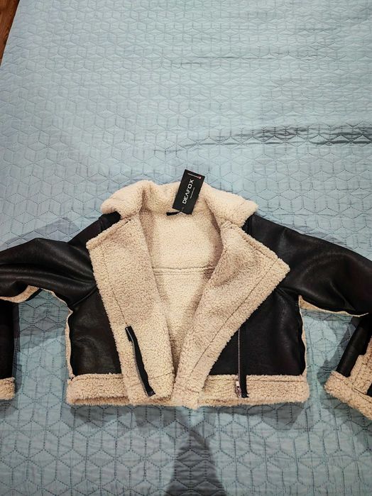 Дамско късо яке размер S