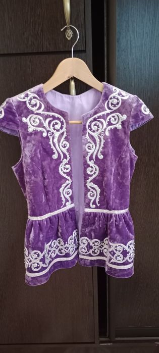 Продам женскую одежду 42-го размера