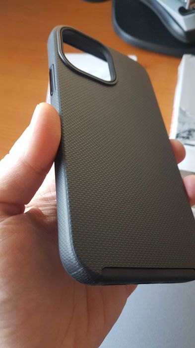Husa iPhone 13 PRO MAX, Eiger, noua, transport gratuit