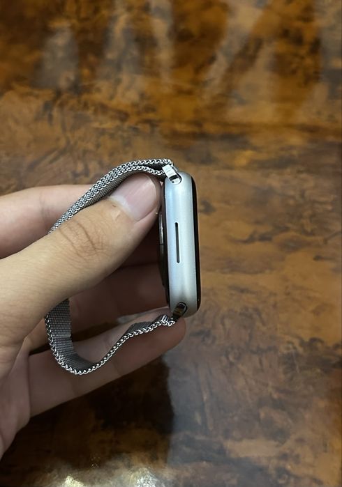 Apple watch 8/45 Starlight