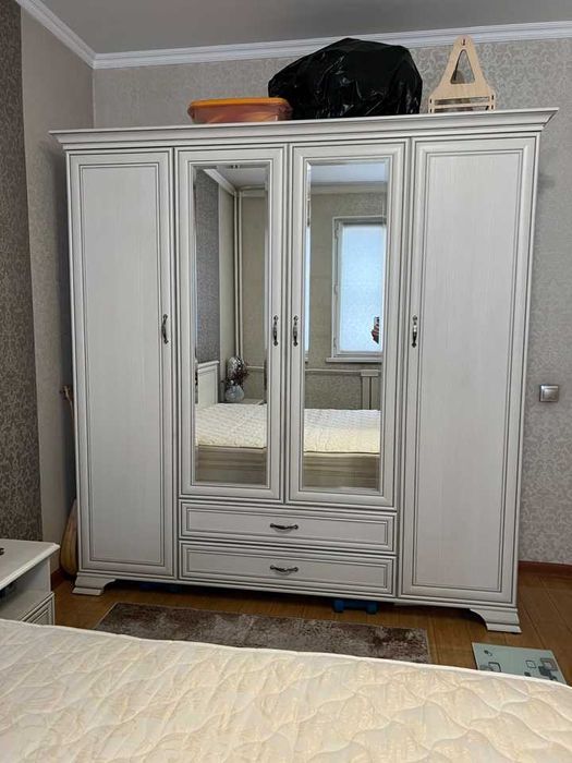 Спальный гарнитур