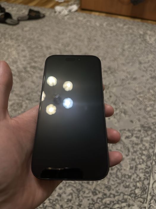 Iphone 16 черный в отличном состоянии