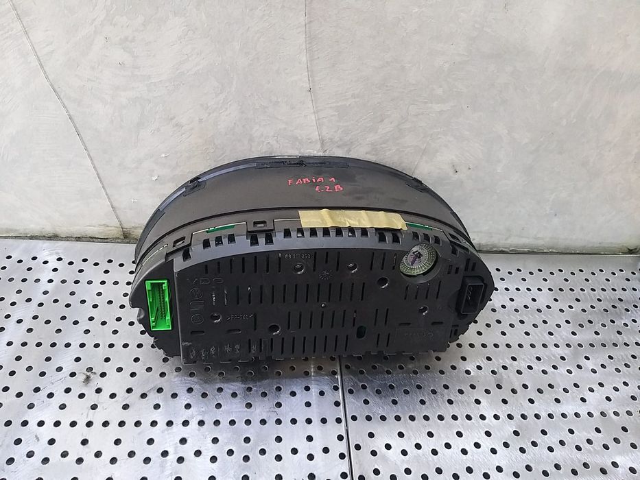 Ceasuri bord benzina skoda fabia 1 6y 6y0920881m