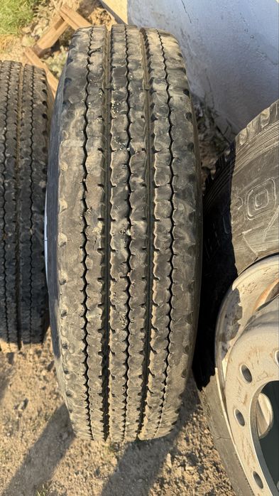 Грузовые шины с дисками 22.5