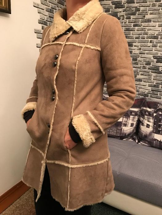 Продам легкую дубленку Promod