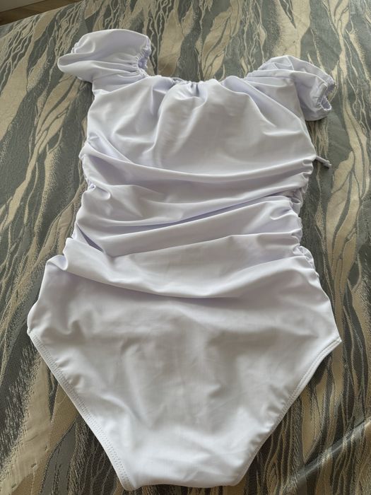 Продам новый купальник