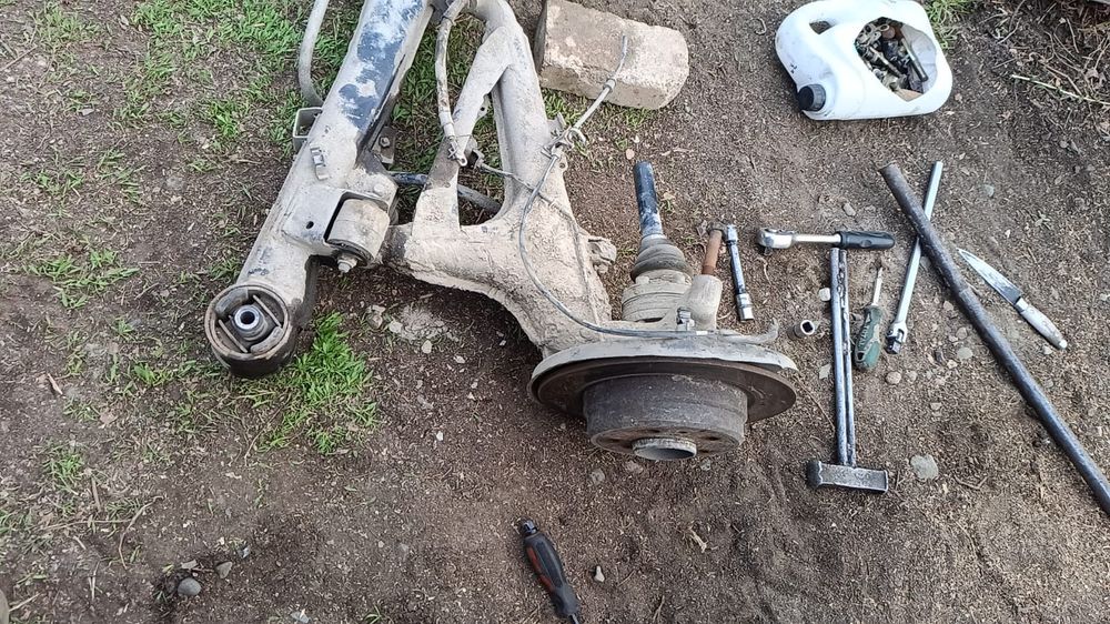 Простая балка бмв е34 с рычагами