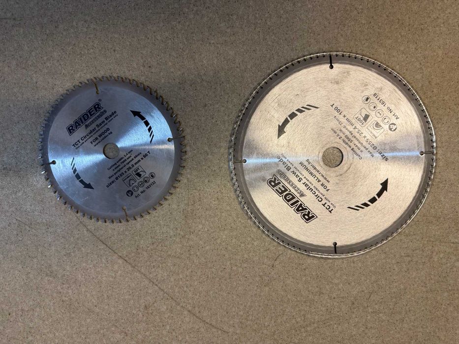 Диск за циркуляр/Стяга/Брадва/Чук гумен/Смукател/Трион/Ключ тръбен