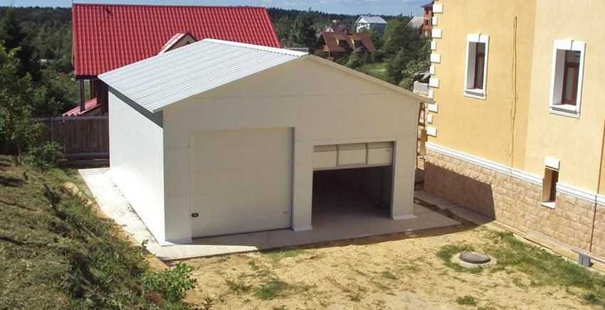 Vand garaje auto modulare, pe structura metalica si panouri sandwich, constructii moderne