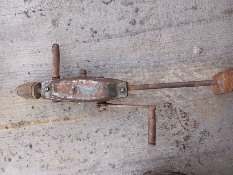 ручная дрель, дрель