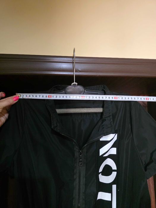 Черна рокля тип балон