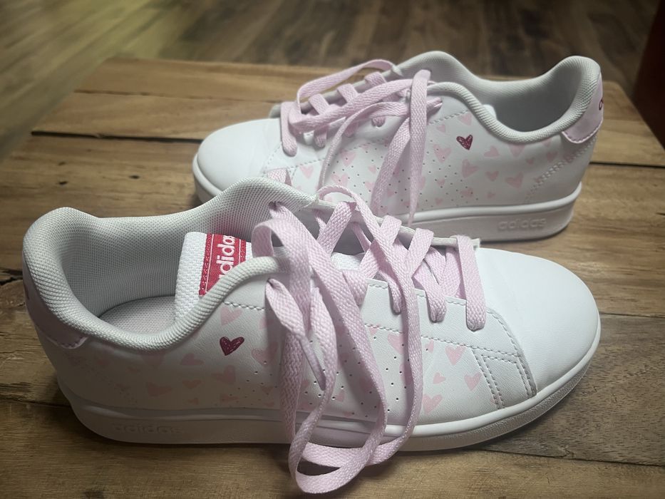 Маратонки адидас