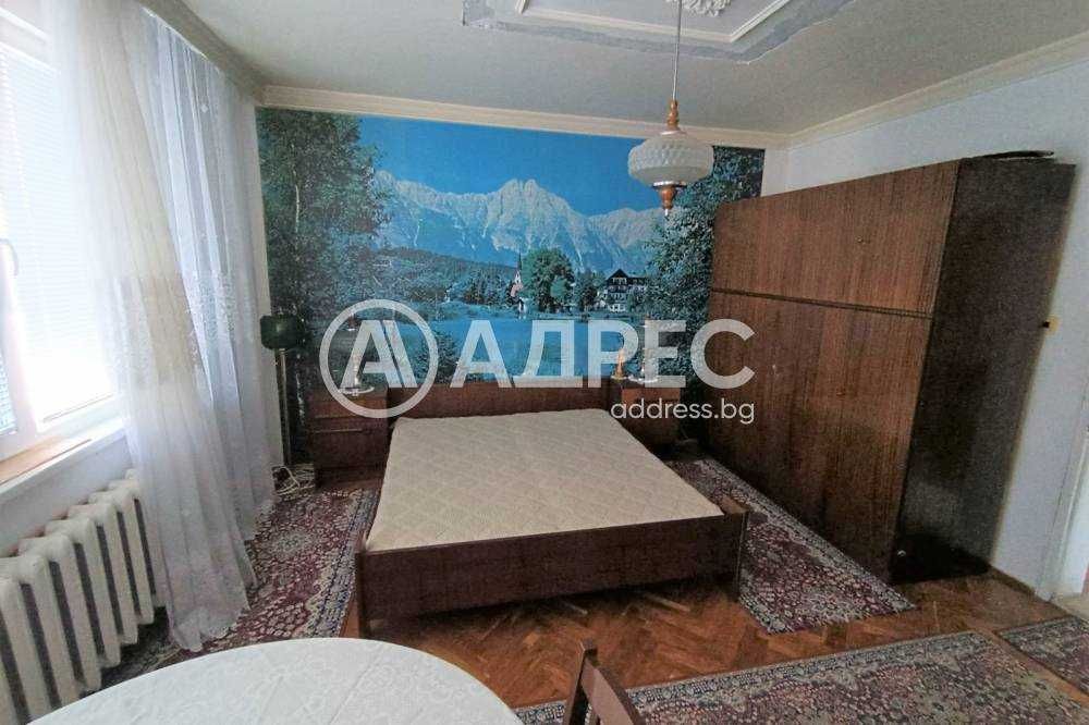 Продава се Многостаен апартамент в Разград, Център - 127 кв.м за 1205 €/кв.м - Снимка #3