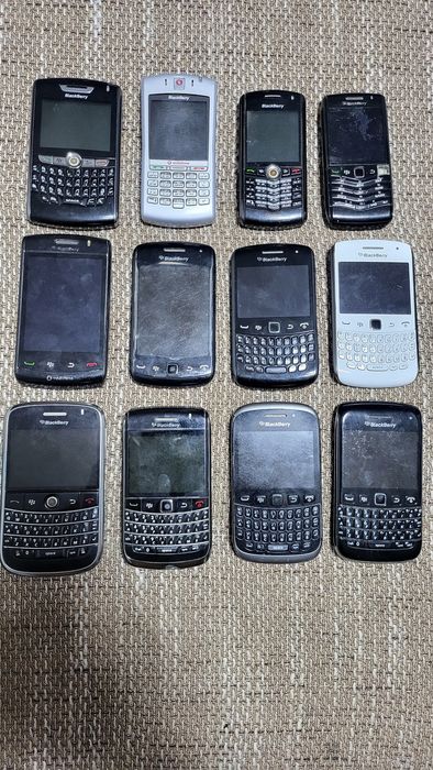 De vânzare BlackBerry de colecție.