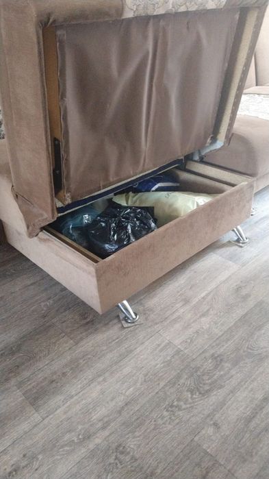 Диван в хорошем состоянии