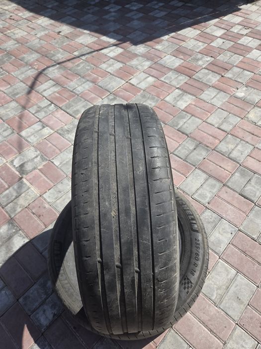 Шины летний  235 60 R18
