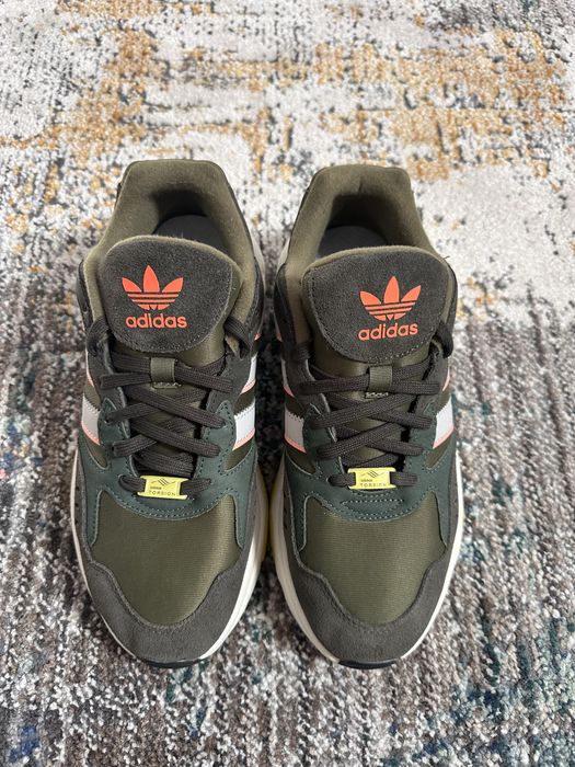 Adidasi Adidas Retropy  F90
