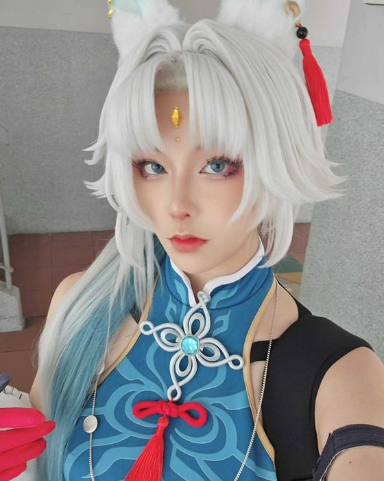 Аниме косплей бяла перука с подвижна опашка Star Rail Feixiao