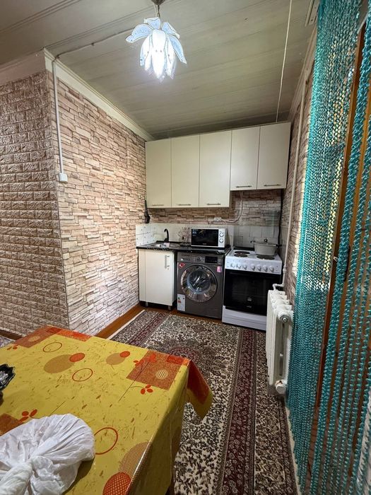 Yangihayot tumani yo'ldosh 2 kvartira 2xonali zudlik bilan sotiladi!