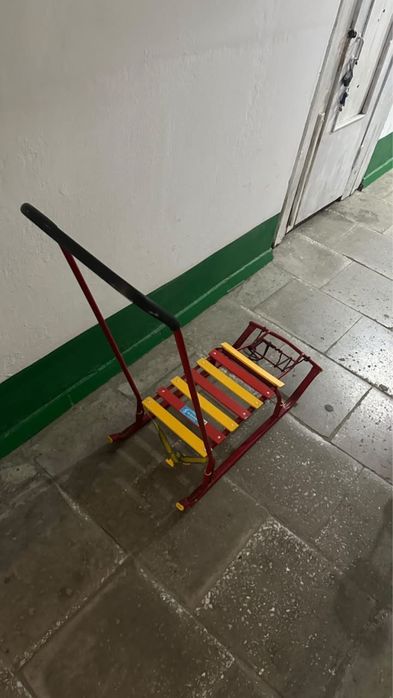 Срочно продам санки