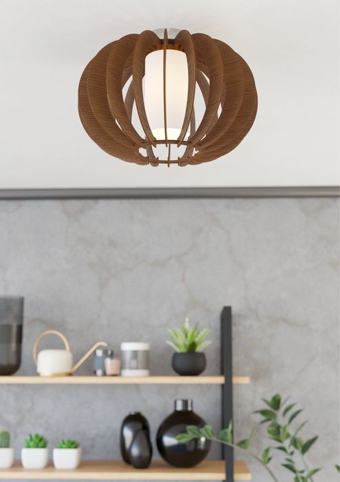 Лампа плафон дърво