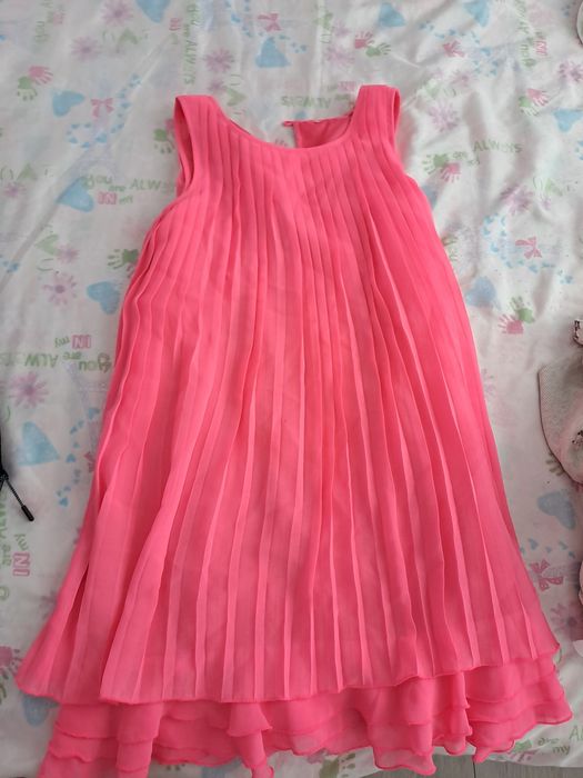 Детска рокля -бонбонено розово