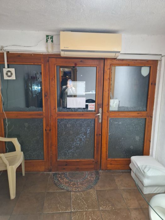 Търговско помещение под наем