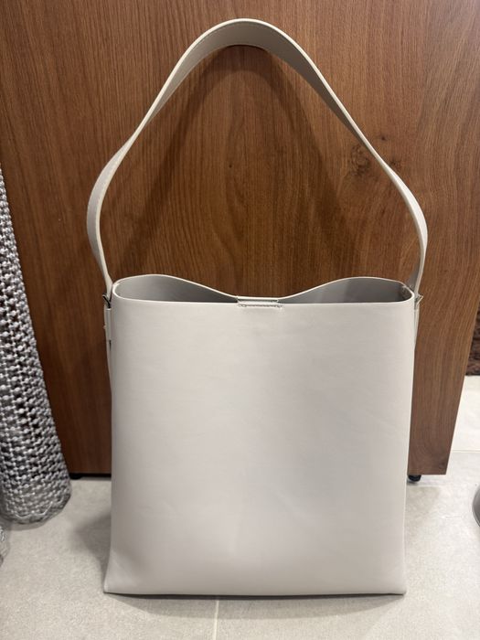 Дамска чанта Reserved