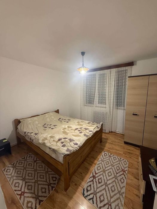 Inchiriez apartament in cugir