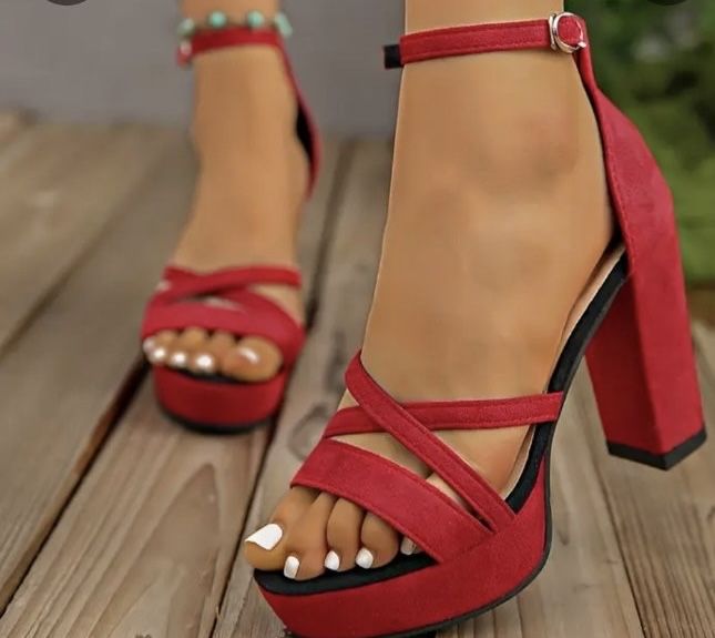 Дамски         обувки