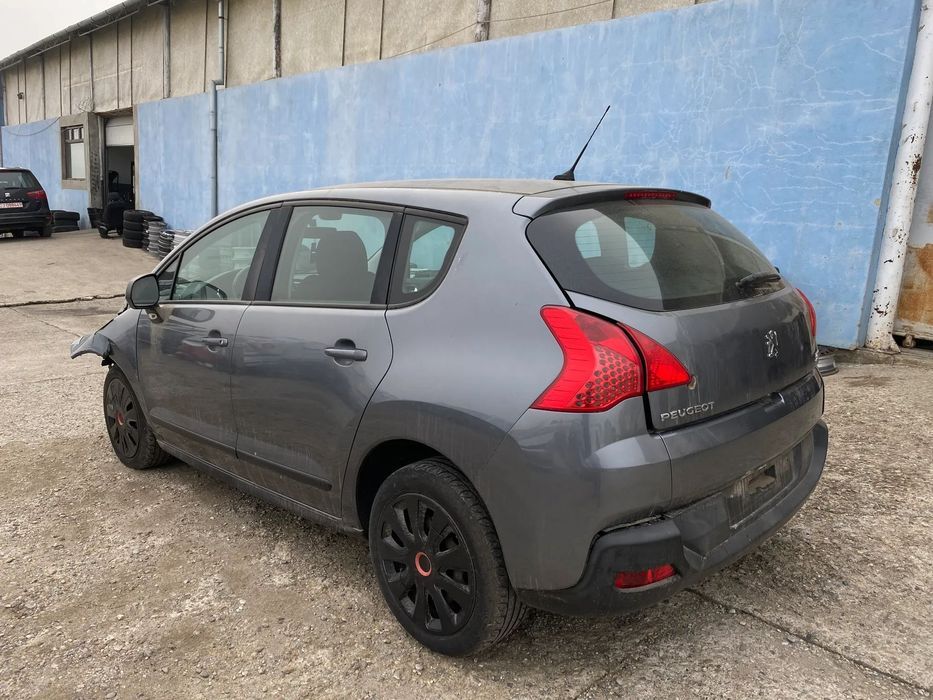 Dezmembrez piese Peugeot Pejo 3008